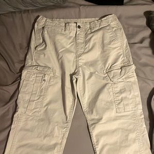 AMERICAN EAGLE CARGO PANTS SIZE 32